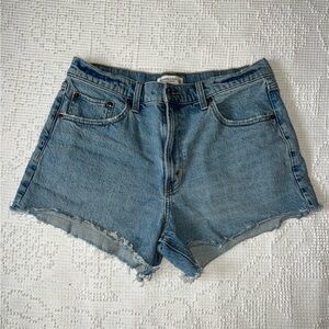 Abercrombie & Fitch The 90’s Relaxed Cutoff Short High Rise
